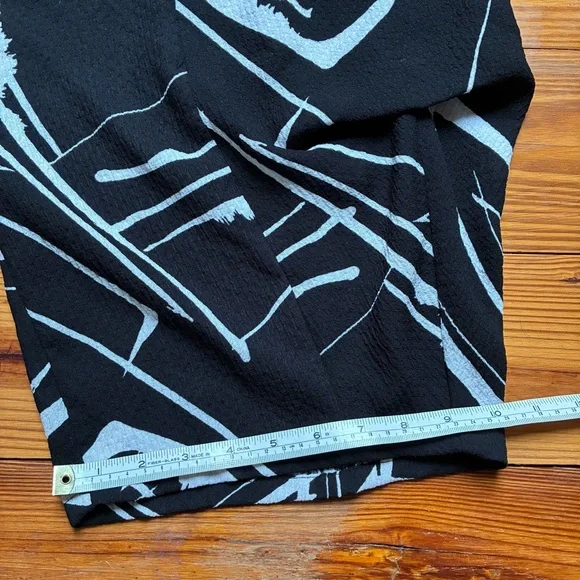 Chalet et Céci Stylish Black and White Wide Leg Pants, EUC, M - Picture 8 of 11